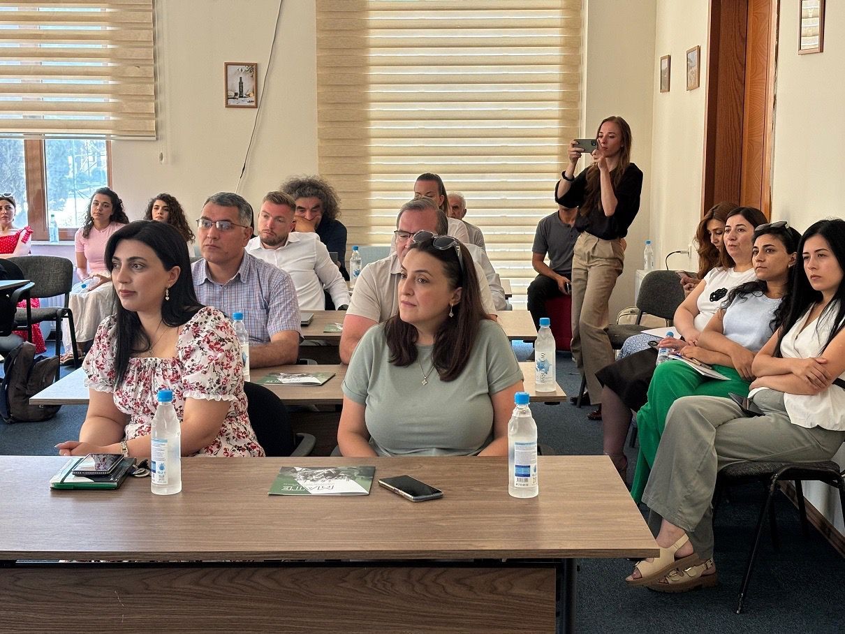 ADAU-da MATE professorları tərəfindən elmi-praktiki təlimlər keçirilib - FOTOLAR